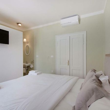 Bed&Breakfast Murterski Dvori Exterior photo